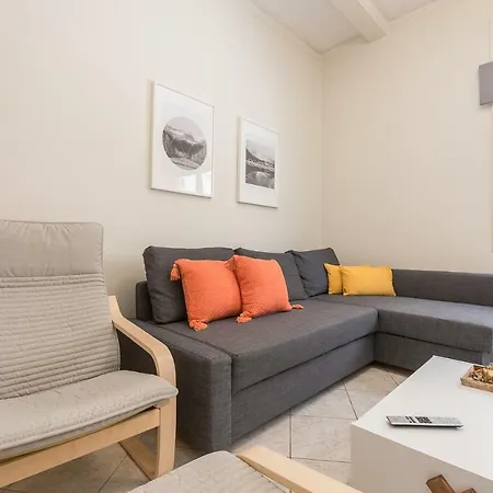 Apartment Just Under Acropolis Athens