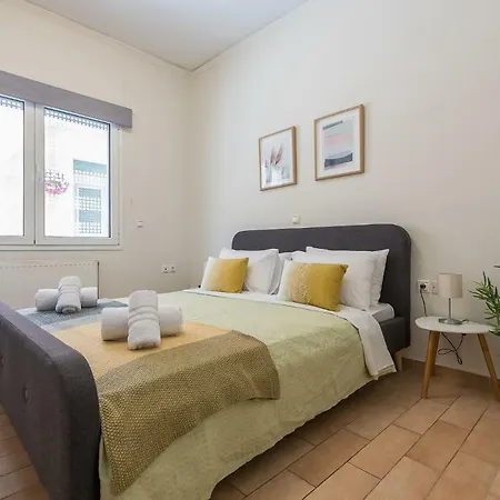 Apartment Just Under Acropolis *